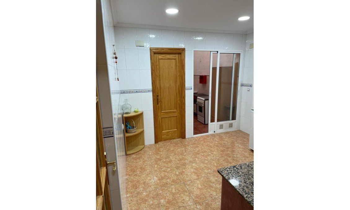 Wiederverkauf - Duplex -
Albatera