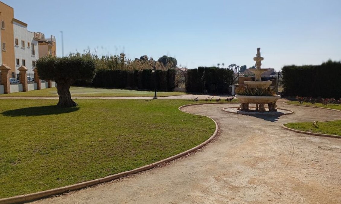 Segunda mano - Town House -
Catral - Costa Blanca