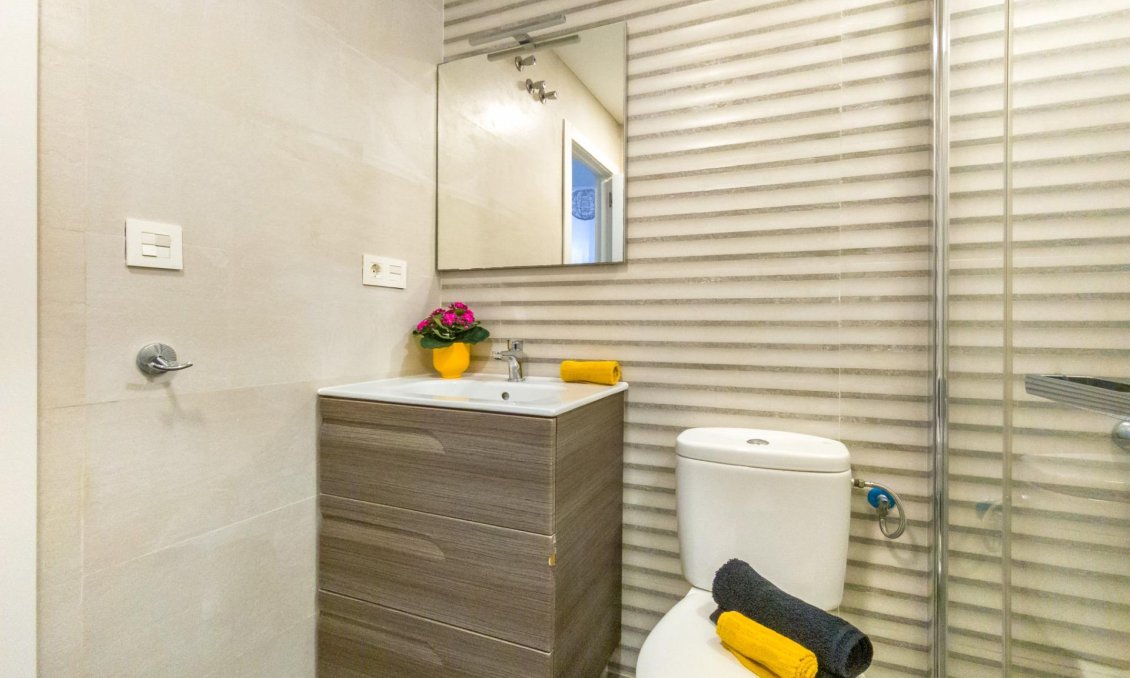 Resale - Apartment -
Torrevieja - Estacion De Autobuses