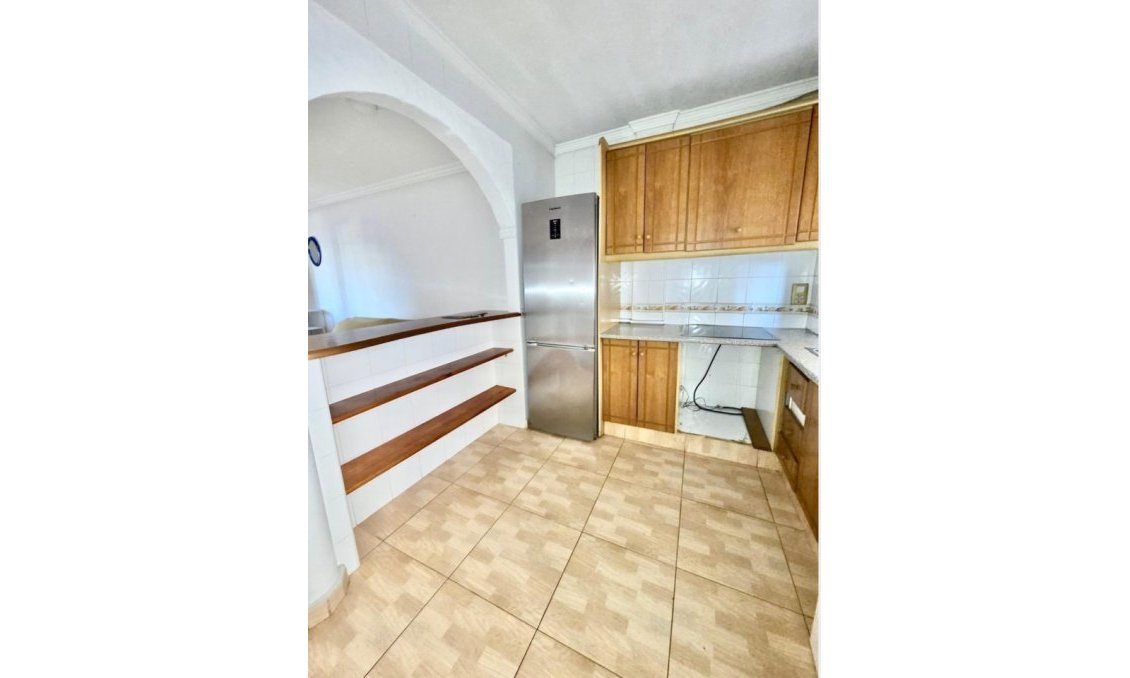 Használt Ingatlanok - Sorház -
Playa Flamenca - Costa Blanca