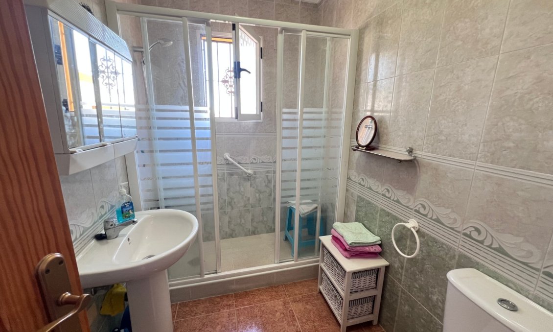 Használt Ingatlanok - Villa -
Vistabella Golf Entre Naranjos - Inland