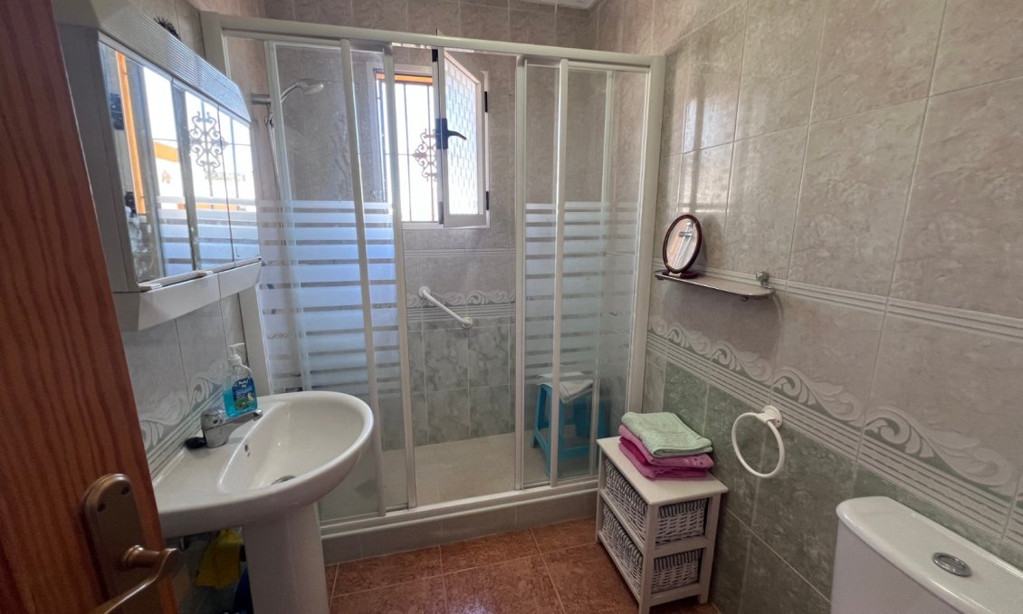 Használt Ingatlanok - Villa -
Vistabella Golf Entre Naranjos - Inland