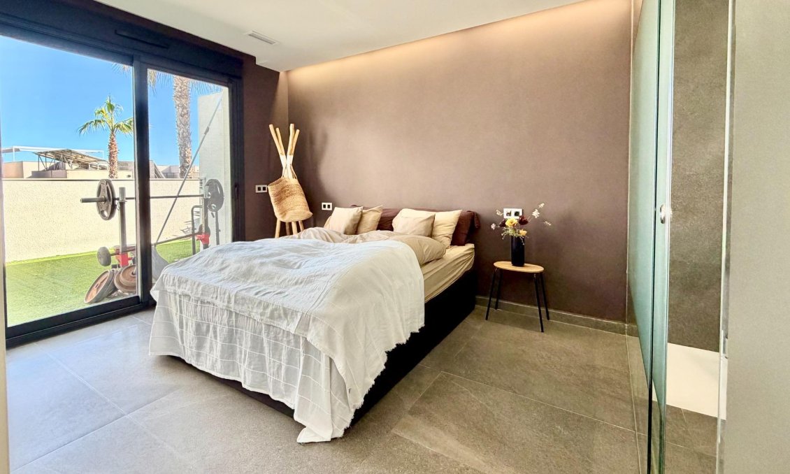 Használt Ingatlanok - Villa -
San Miguel de Salinas - Bellavista