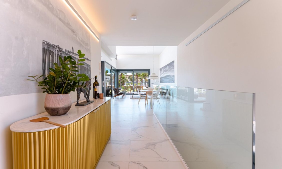 Használt Ingatlanok - Villa -
San Miguel de Salinas - Bellavista