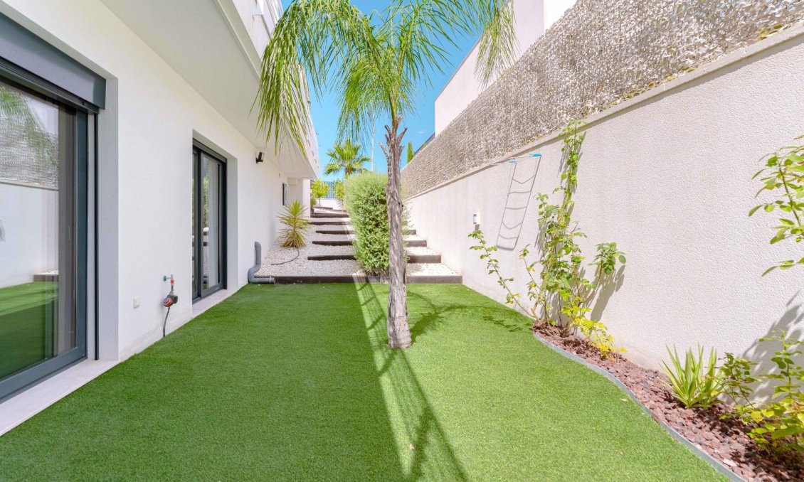 Használt Ingatlanok - Villa -
San Miguel de Salinas - Bellavista