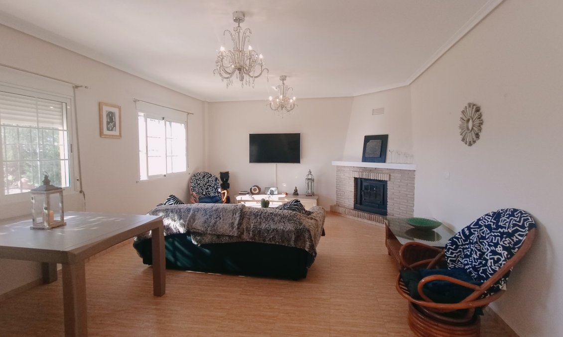 Használt Ingatlanok - Villa -
Avileses - Inland