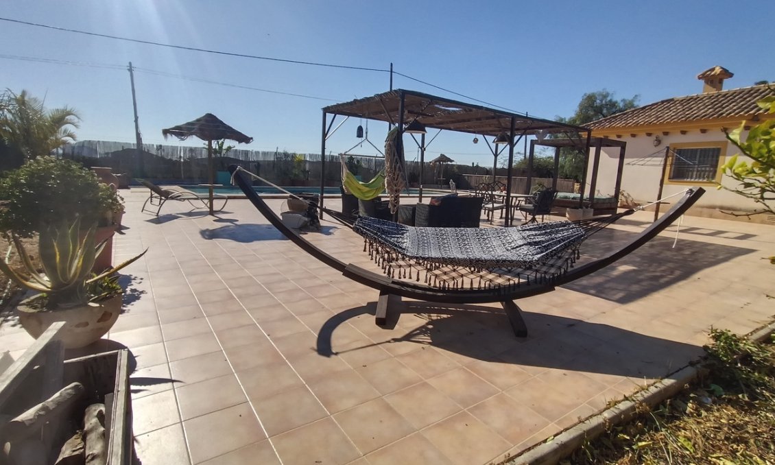 Használt Ingatlanok - Villa -
Avileses - Inland