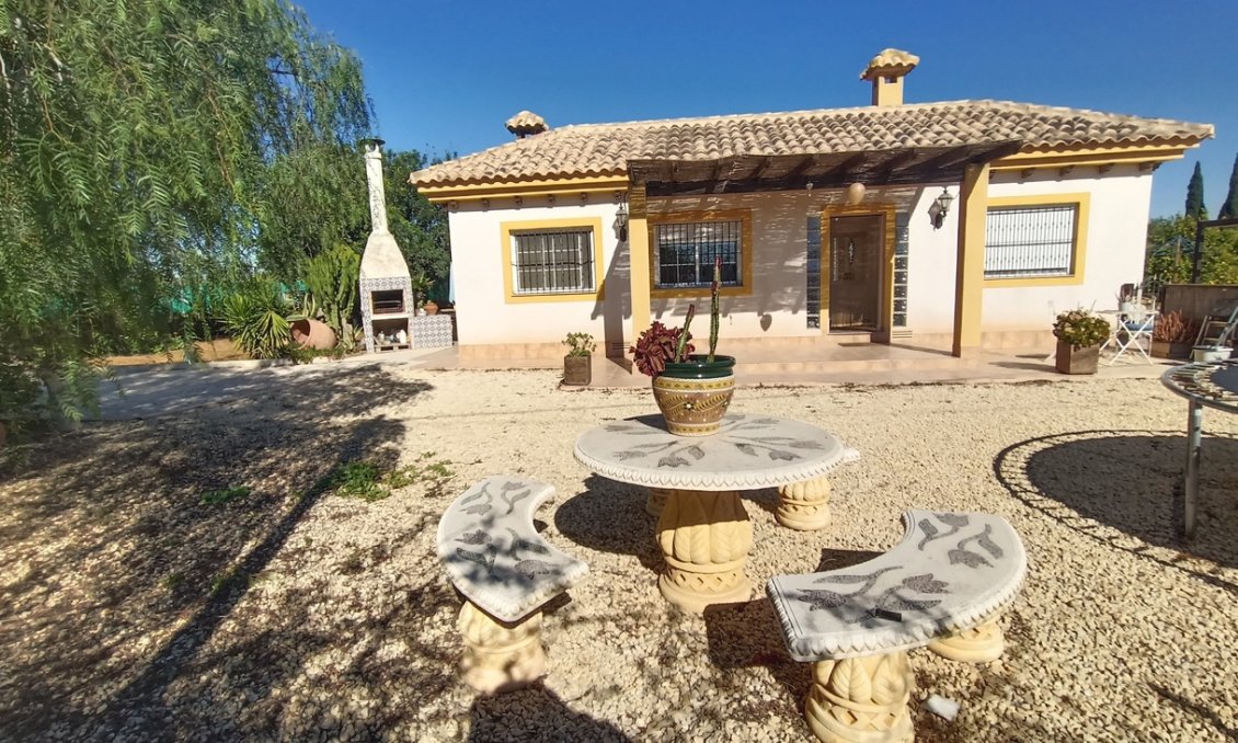 Használt Ingatlanok - Villa -
Avileses - Inland