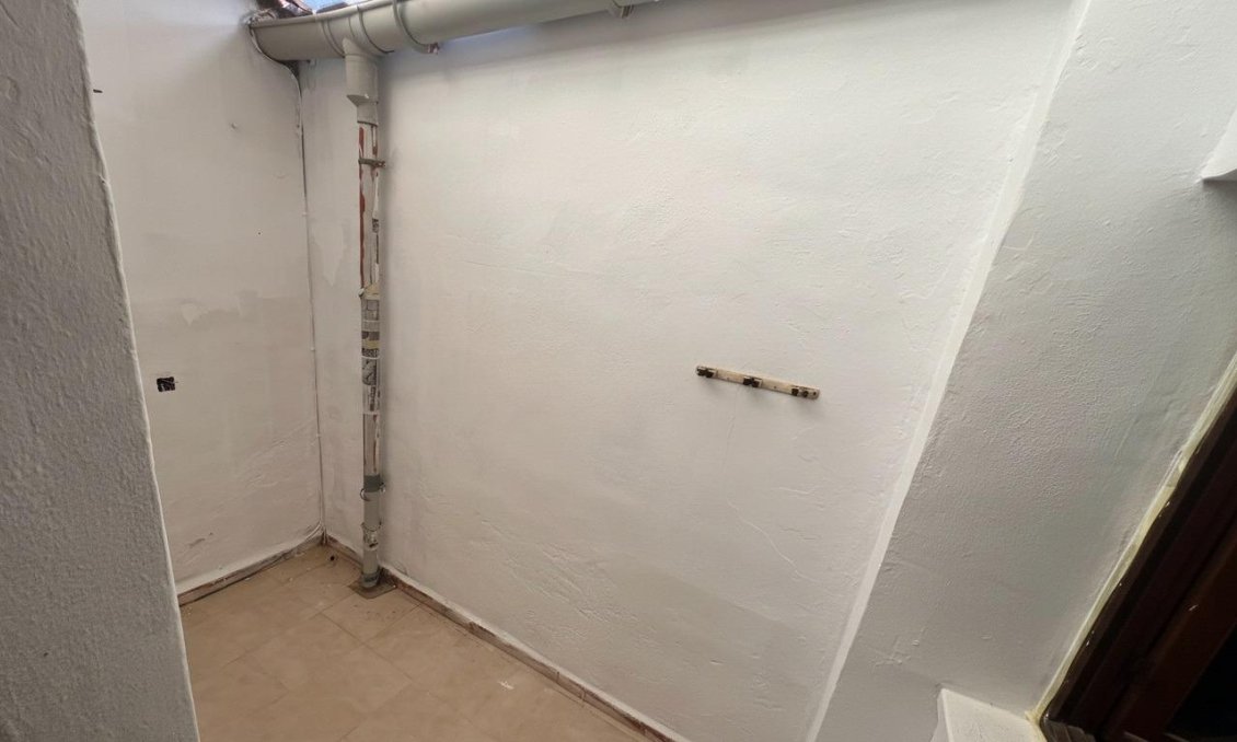 Resale - Bungalow -
Torrevieja - La Siesta - El Salado - Torreta