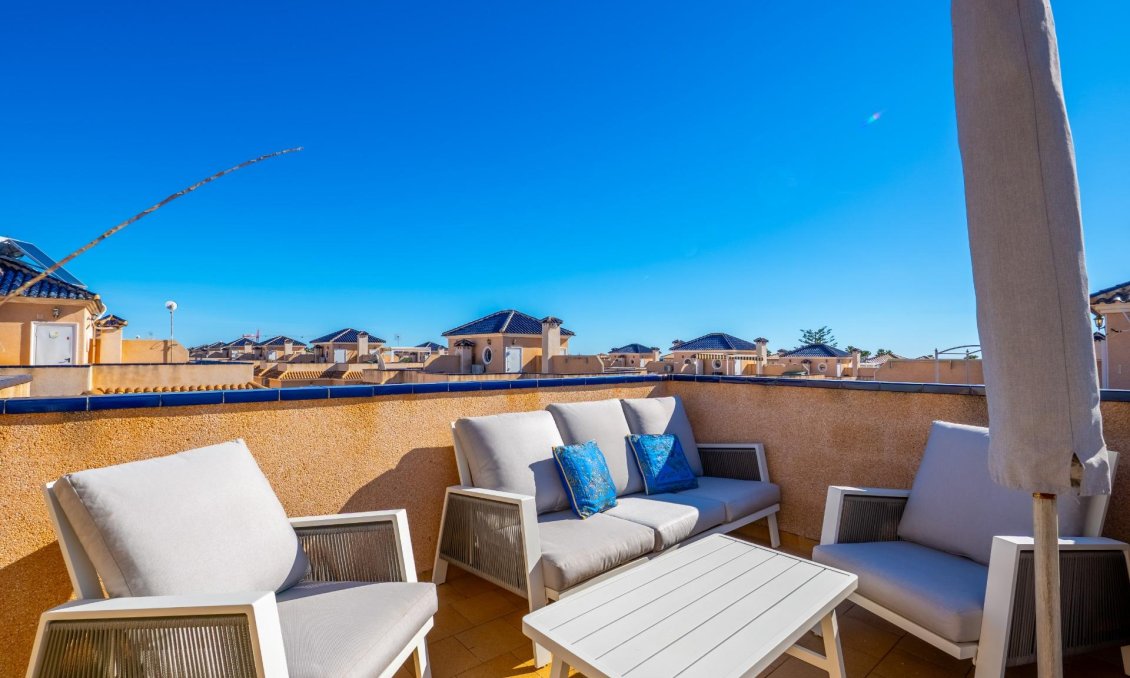 Resale - Duplex -
Orihuela Costa - La Regia