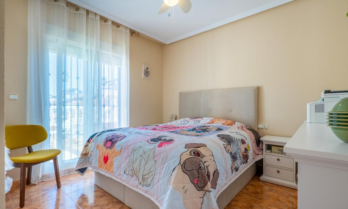 Resale - Duplex -
Orihuela Costa - La Regia