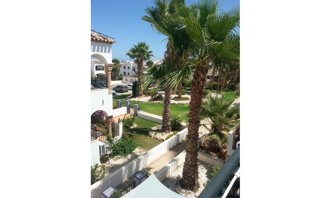 Resale - Duplex -
Orihuela Costa - PAU 8
