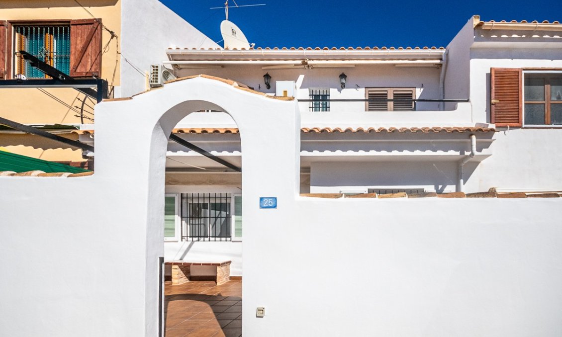 Használt Ingatlanok - Villa -
San Miguel de Salinas - Inland