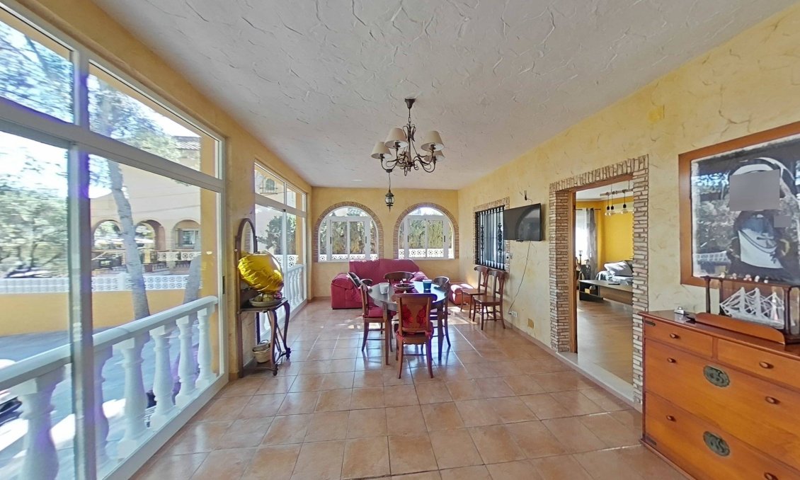 Használt Ingatlanok - Villa -
Torrevieja - Los Balcones