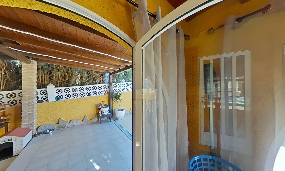 Használt Ingatlanok - Villa -
Torrevieja - Los Balcones