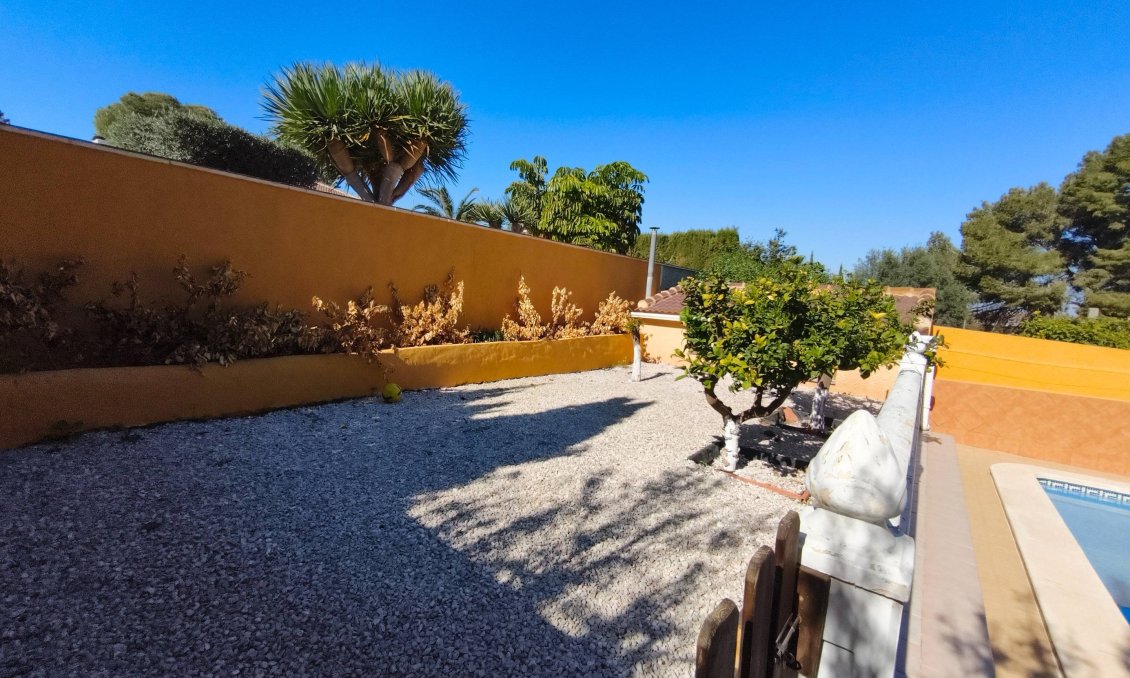 Használt Ingatlanok - Villa -
Torrevieja - Los Balcones