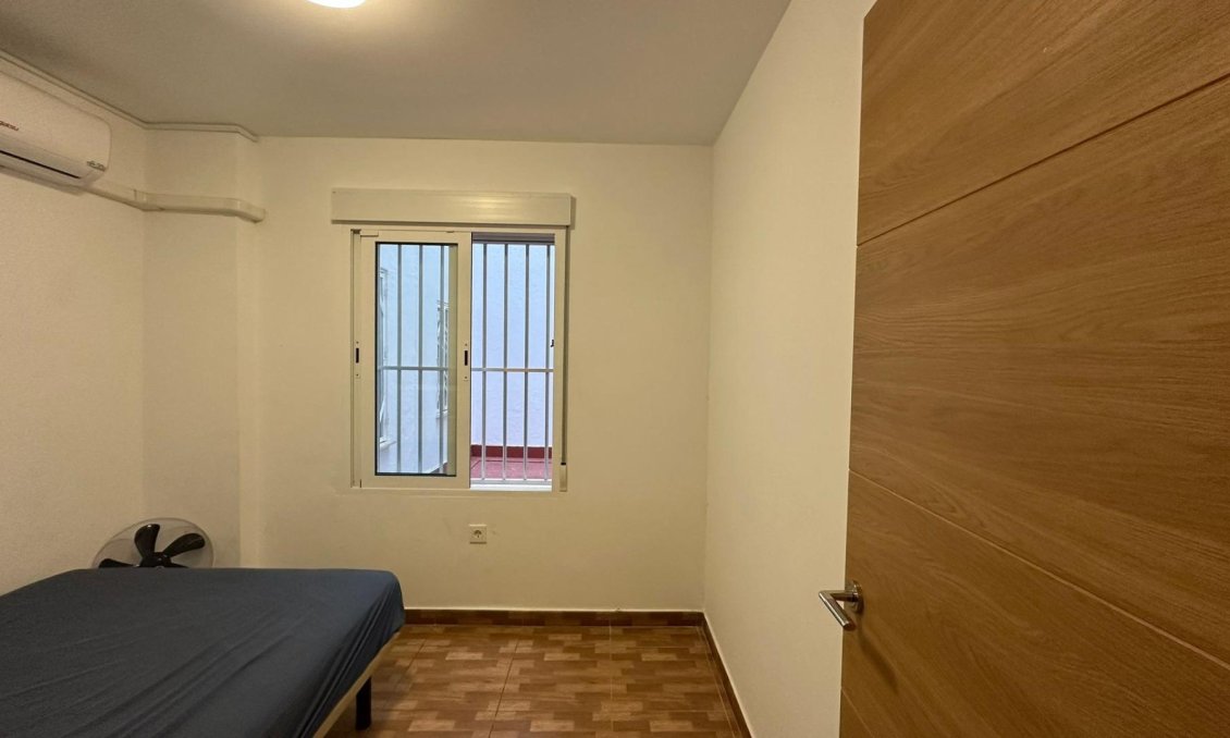 Használt Ingatlanok - Apartman -
Torrevieja - La Mata Pueblo