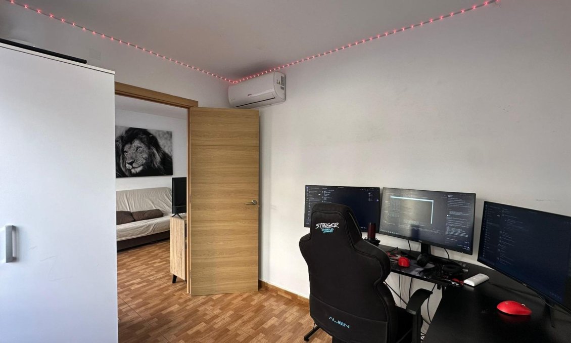 Használt Ingatlanok - Apartman -
Torrevieja - La Mata Pueblo