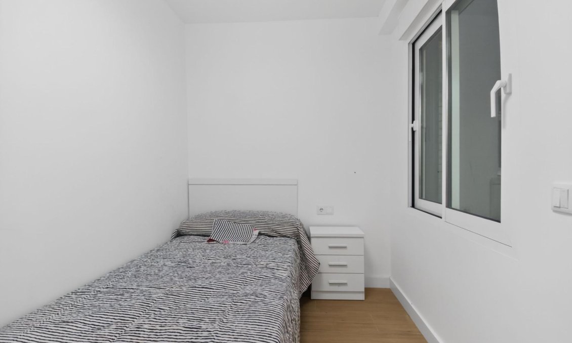 Segunda mano - Apartamento -
Torrevieja - Playa del Cura