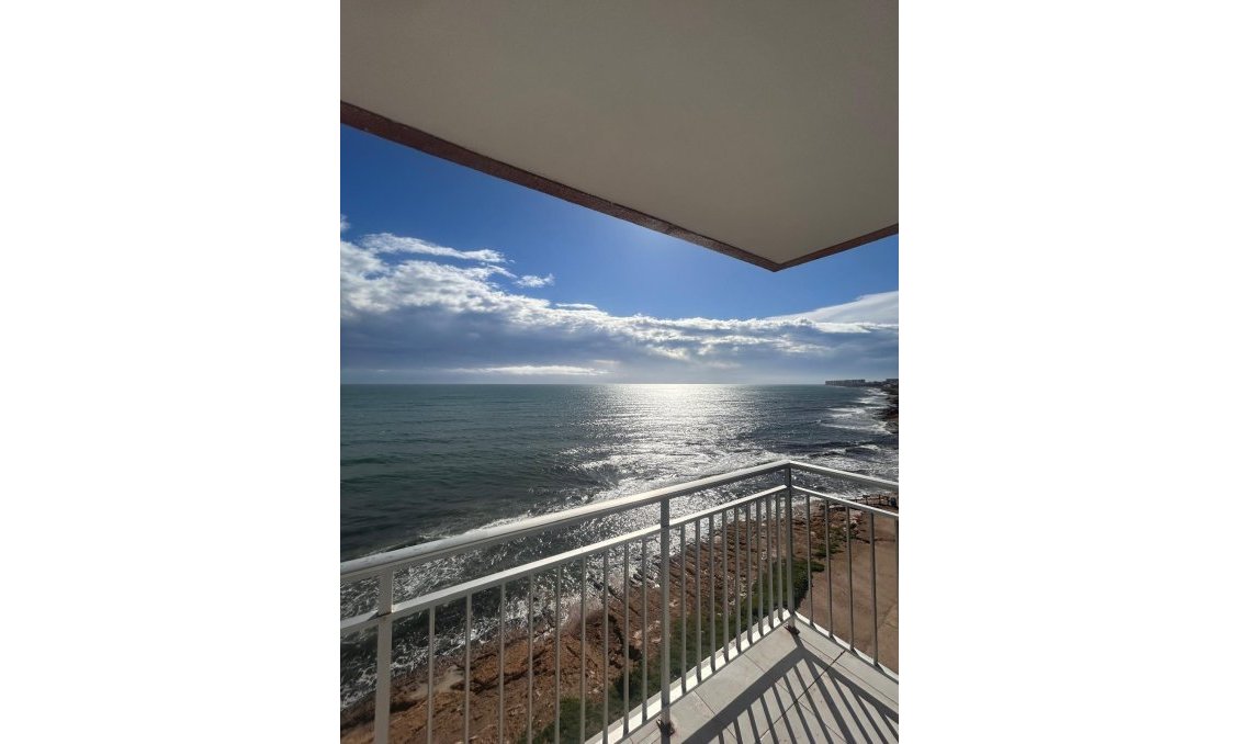 Resale - Apartment -
Torrevieja - Playa De Los Naufragos