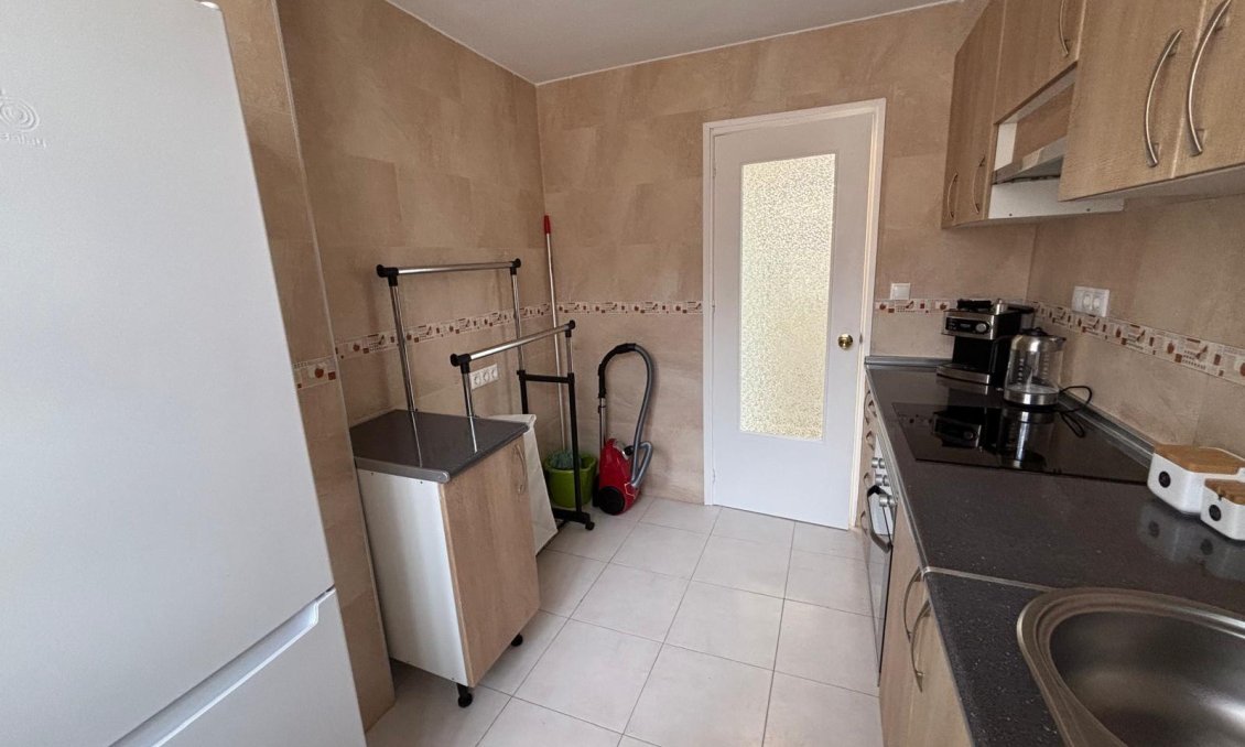 Resale - Apartment -
Torrevieja - Playa De Los Naufragos