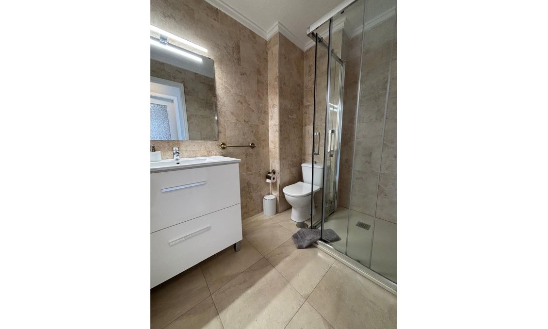 Resale - Apartment -
Torrevieja - Playa De Los Naufragos