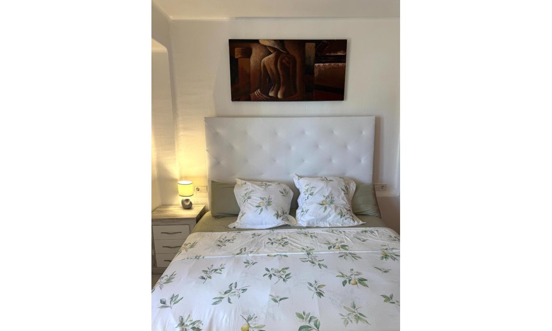 Használt Ingatlanok - Tetőtéri lakás -
Torrevieja - Los Frutales