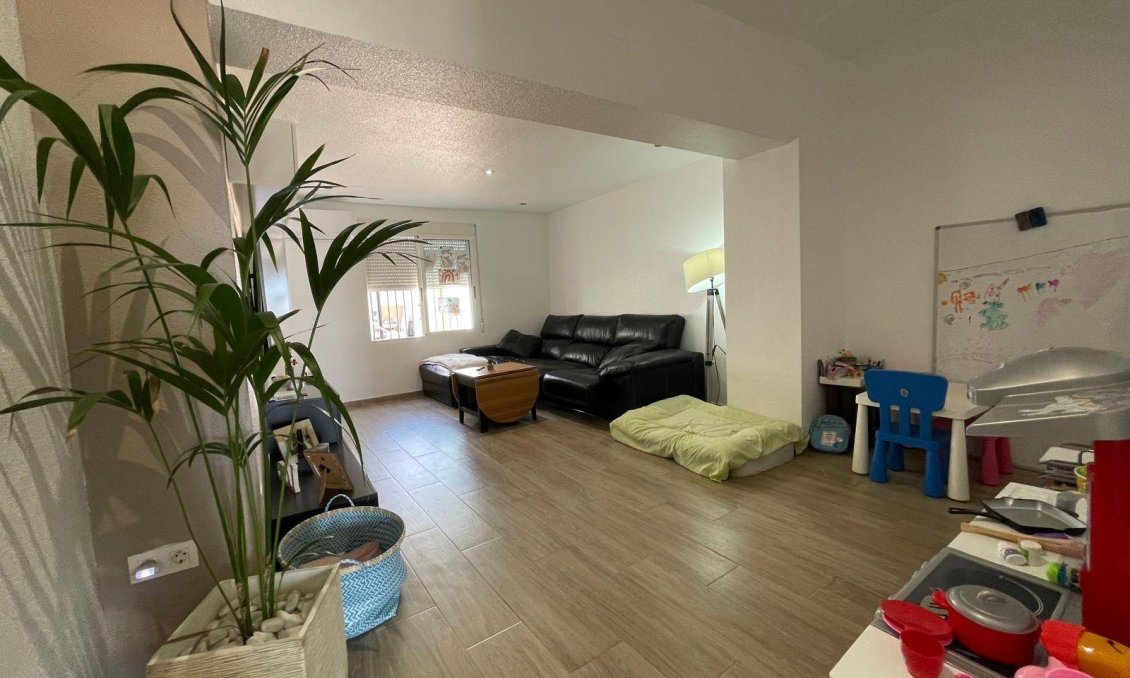 Resale - Town House -
Pilar de la Horadada - Zona Pueblo