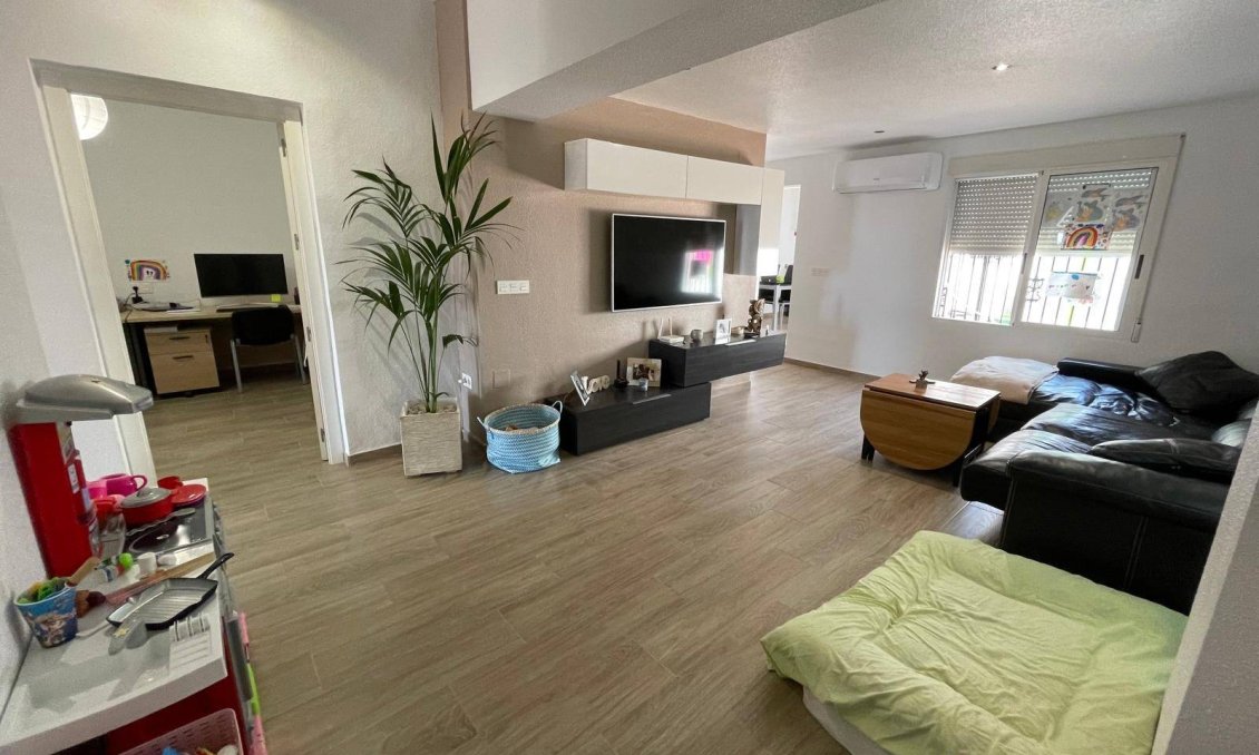 Resale - Town House -
Pilar de la Horadada - Zona Pueblo