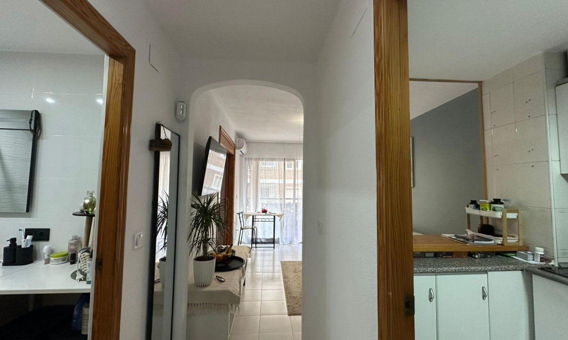 Használt Ingatlanok - Apartman -
Torrevieja - Centrum