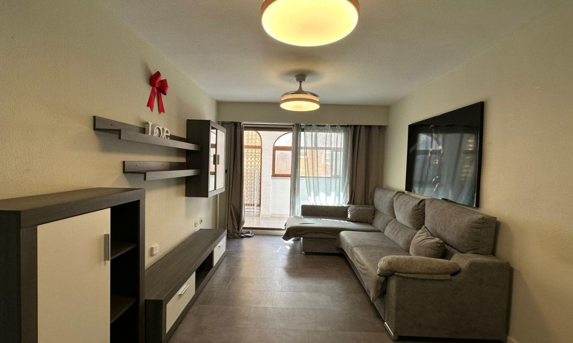 Wiederverkauf - Wohnung -
Torrevieja - Centro