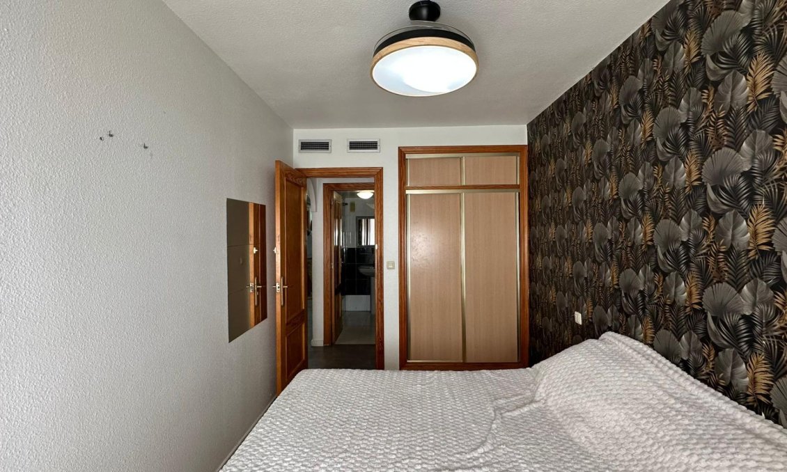 Wiederverkauf - Wohnung -
Torrevieja - Centro