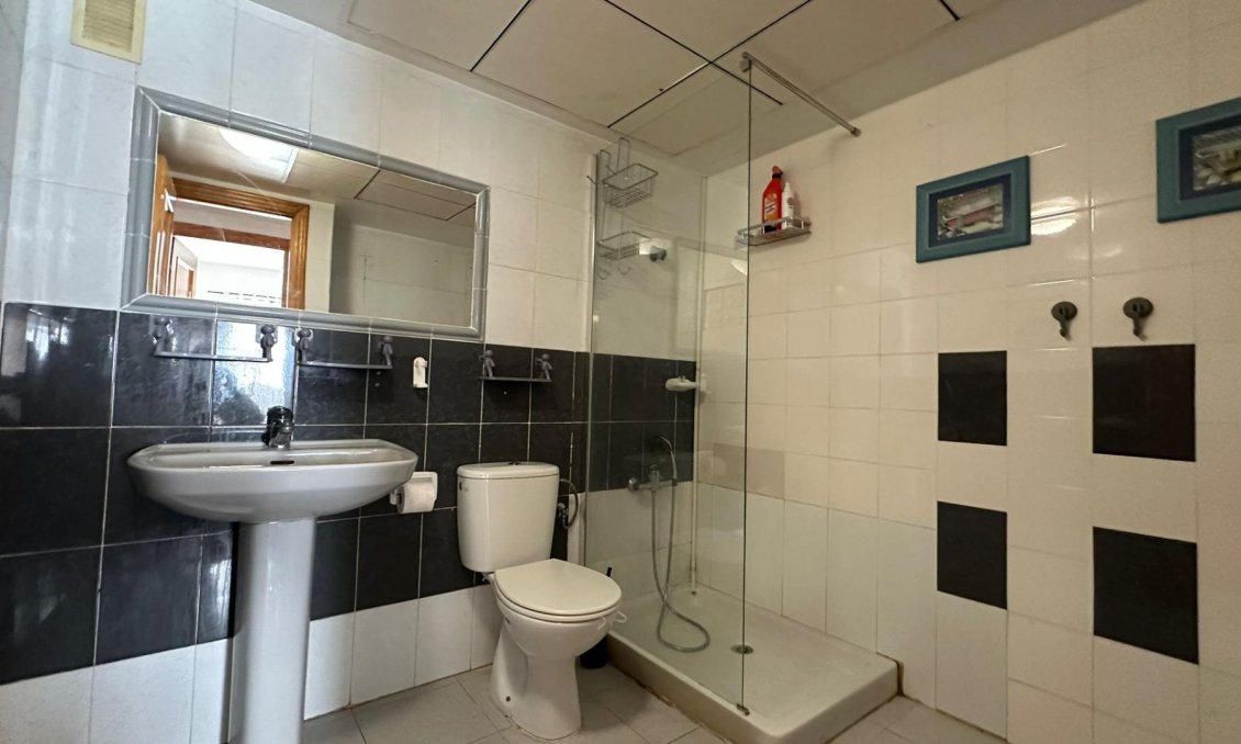 Wiederverkauf - Wohnung -
Torrevieja - Centro