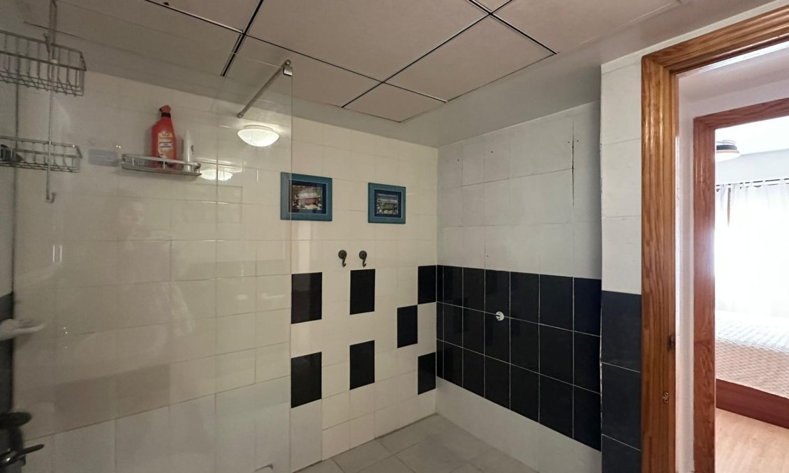 Wiederverkauf - Wohnung -
Torrevieja - Centro