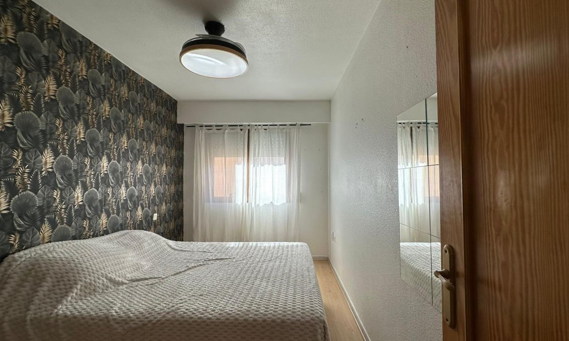 Wiederverkauf - Wohnung -
Torrevieja - Centro