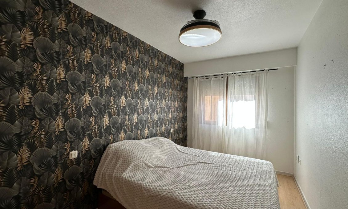 Wiederverkauf - Wohnung -
Torrevieja - Centro