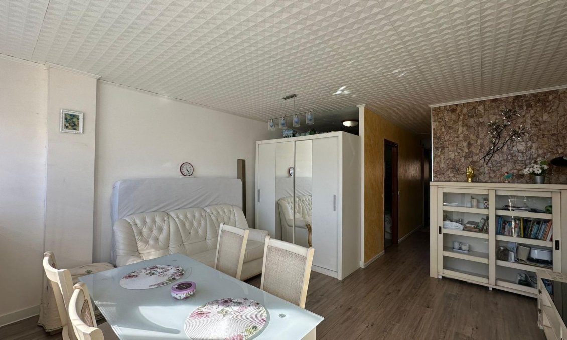 Használt Ingatlanok - Apartman -
Torrevieja - Centrum