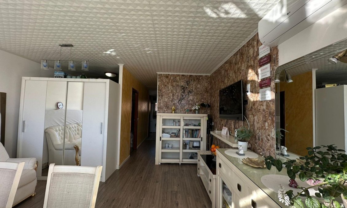 Használt Ingatlanok - Apartman -
Torrevieja - Centrum