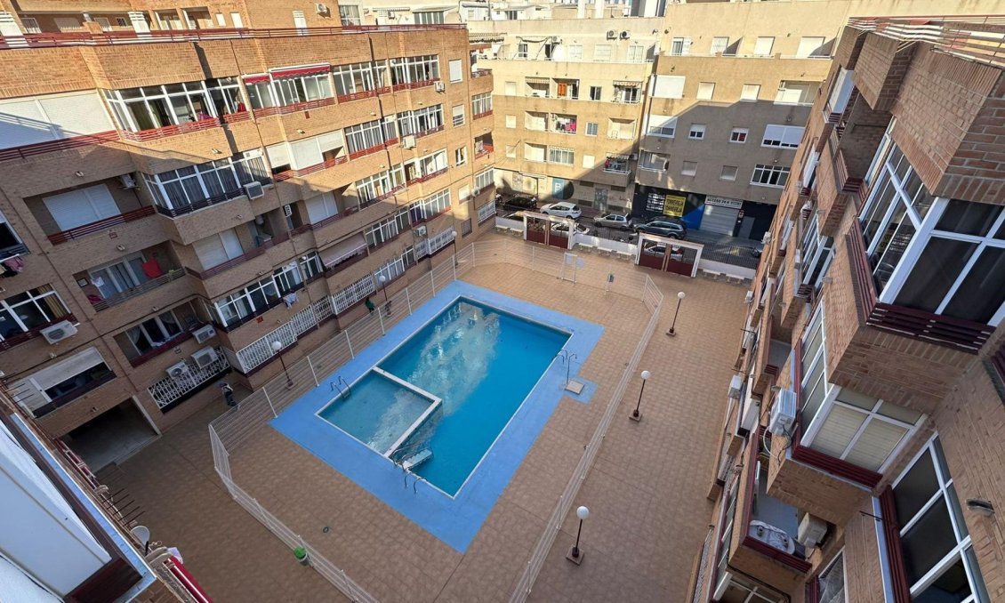 Használt Ingatlanok - Apartman -
Torrevieja - Centrum