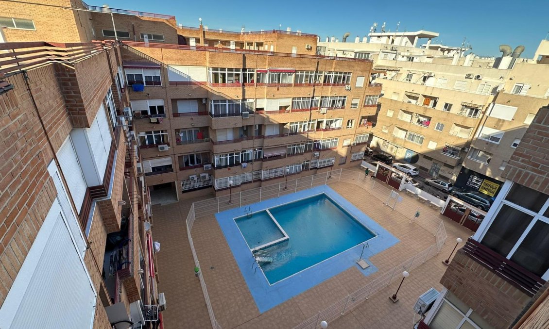 Használt Ingatlanok - Apartman -
Torrevieja - Centrum