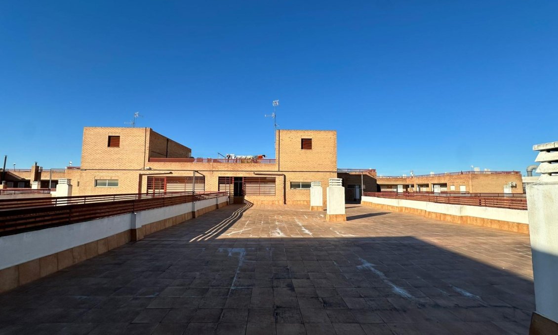 Használt Ingatlanok - Apartman -
Torrevieja - Centrum