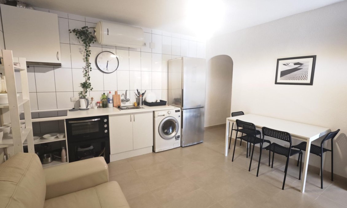 Használt Ingatlanok - Bungaló -
Torrevieja - Playa del Cura