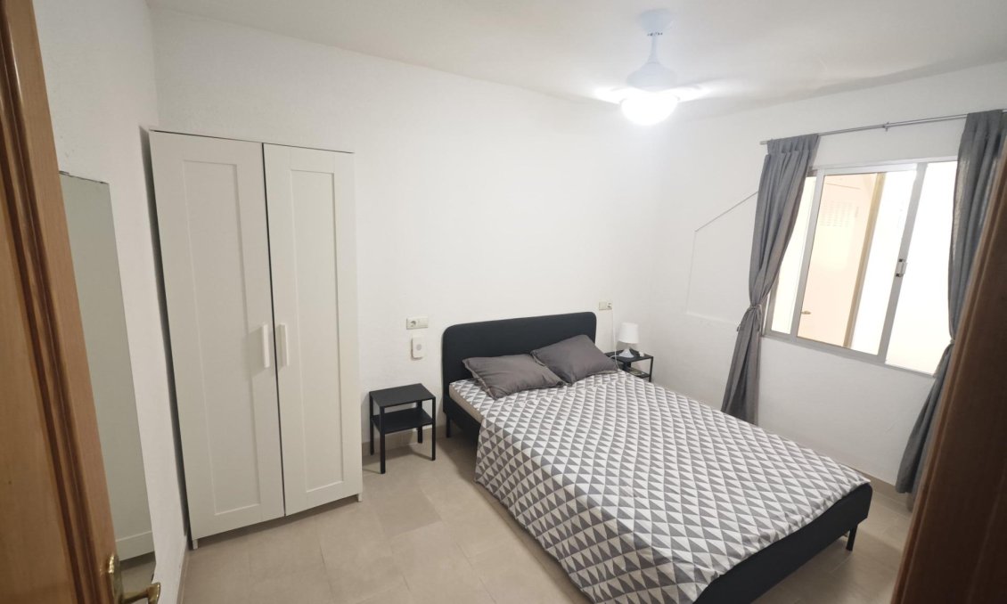 Használt Ingatlanok - Bungaló -
Torrevieja - Playa del Cura