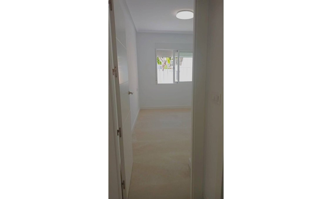 Resale - Town House -
Pilar de la Horadada