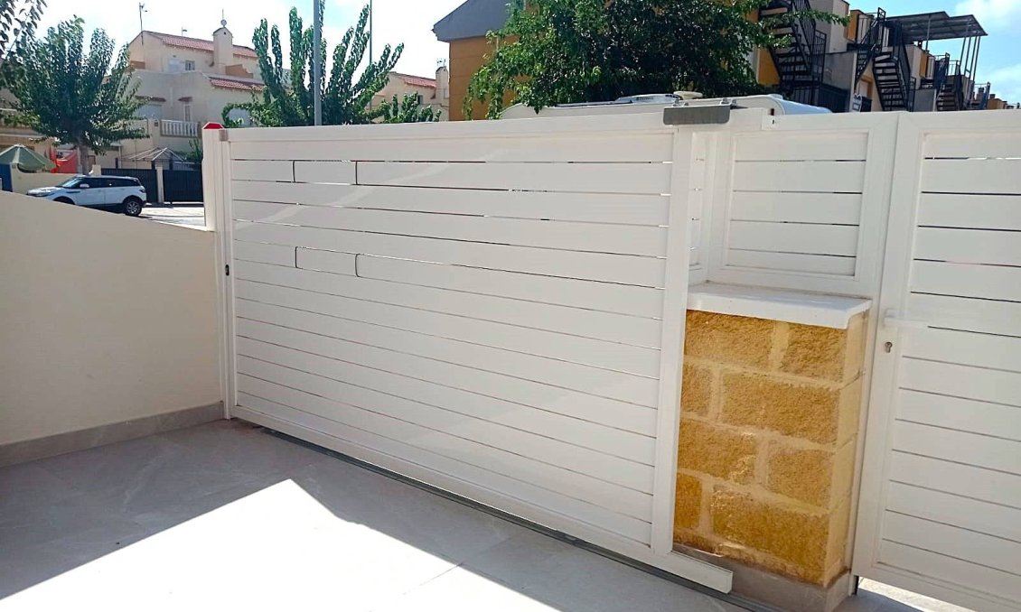 Resale - Town House -
Pilar de la Horadada