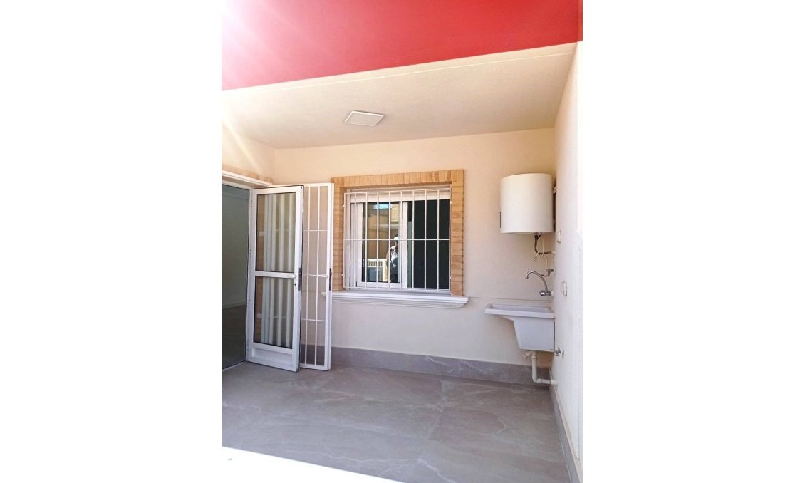 Resale - Town House -
Pilar de la Horadada