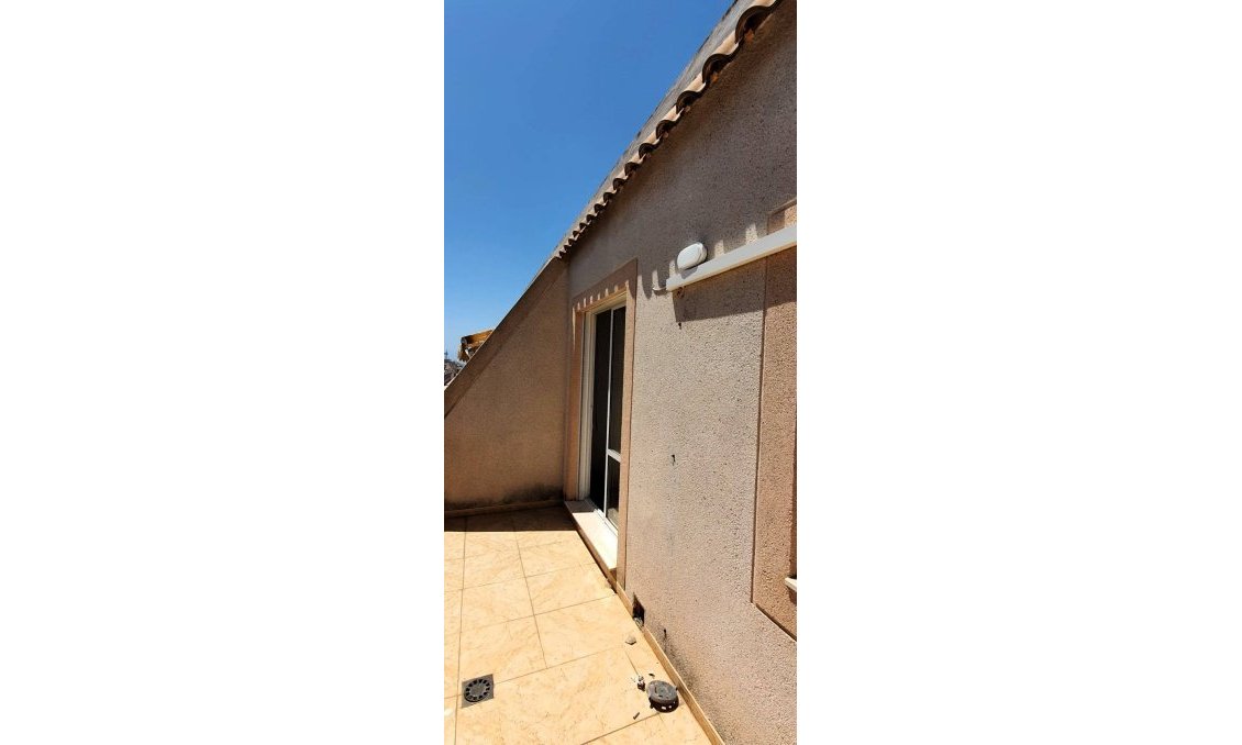 Revente - Attique -
Torrevieja - Playa de los Locos