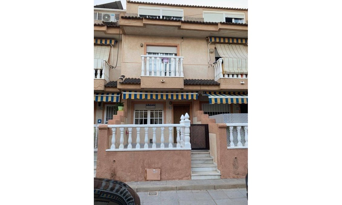 Resale - Duplex -
Pilar de la Horadada - Torre De La Horadada