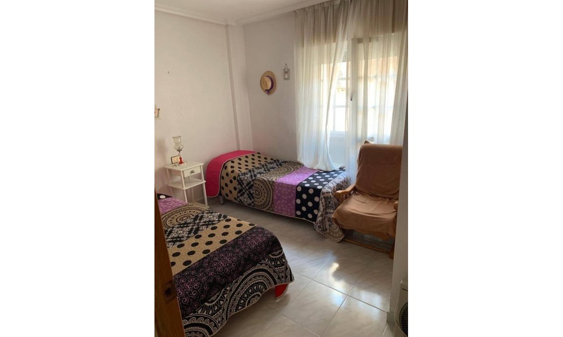 Resale - Duplex -
Pilar de la Horadada - Torre De La Horadada