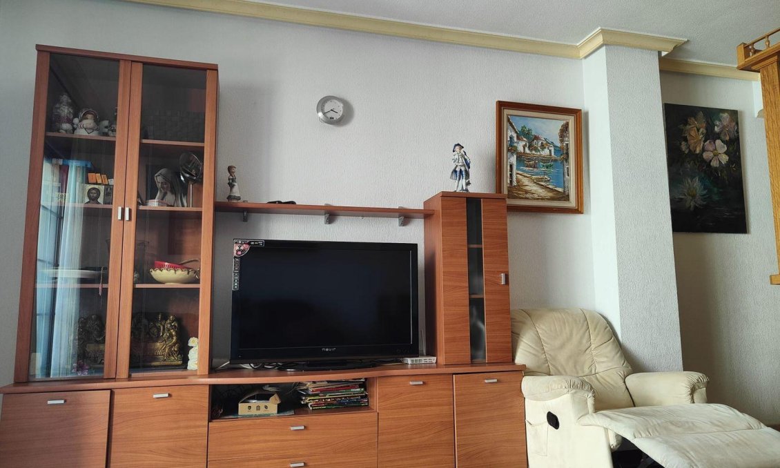 Segunda mano - Apartamento -
Torrevieja - La Mata